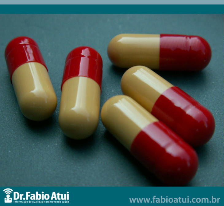 O-uso-do-omeprazol-causa-demencia-dr-fabio-atui
